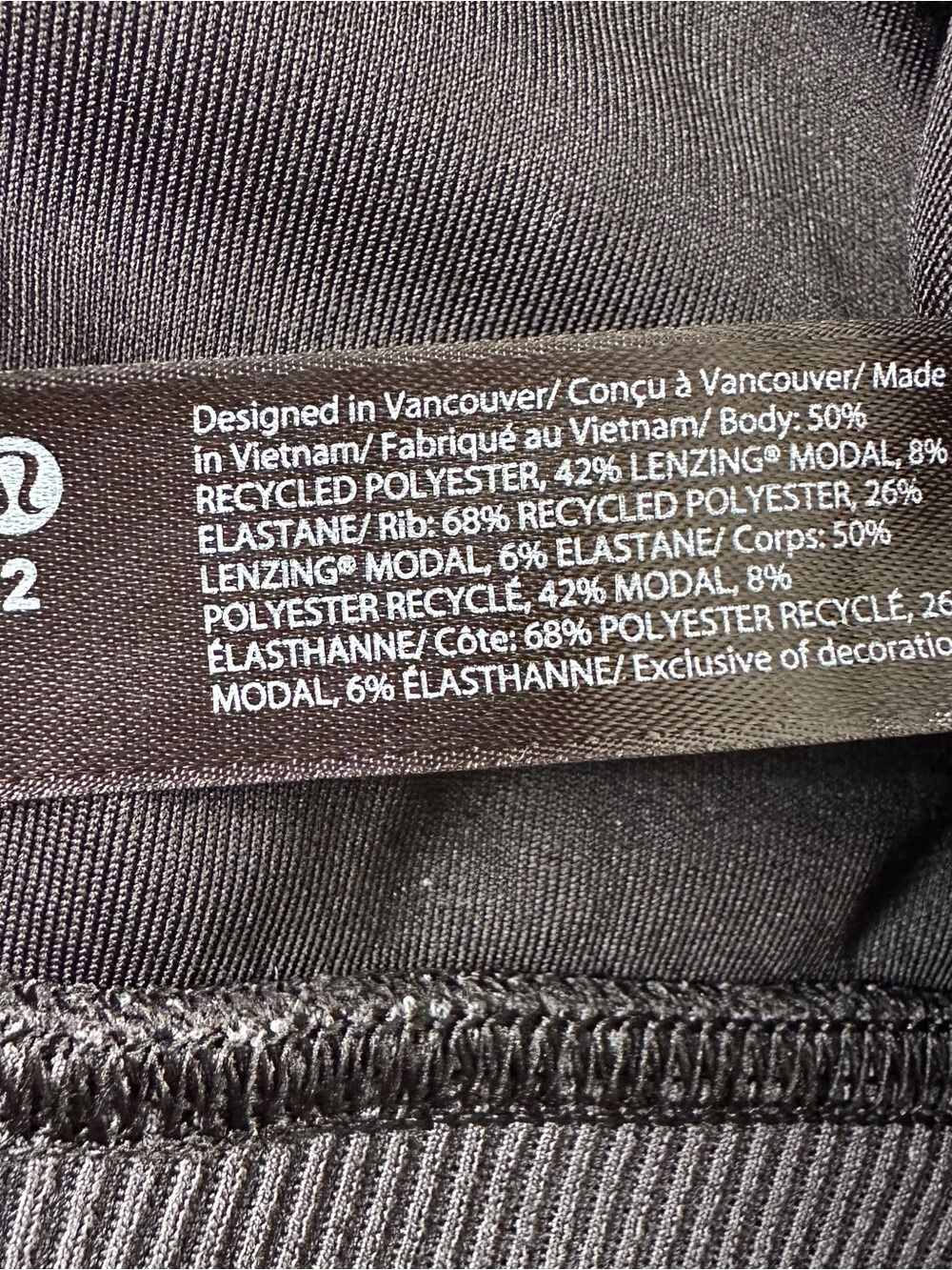 Lululemon Softstreme Relaxed Fit T-Shirt Womens 2 Black Drape Athleisure Travel - Picture 3 of 8